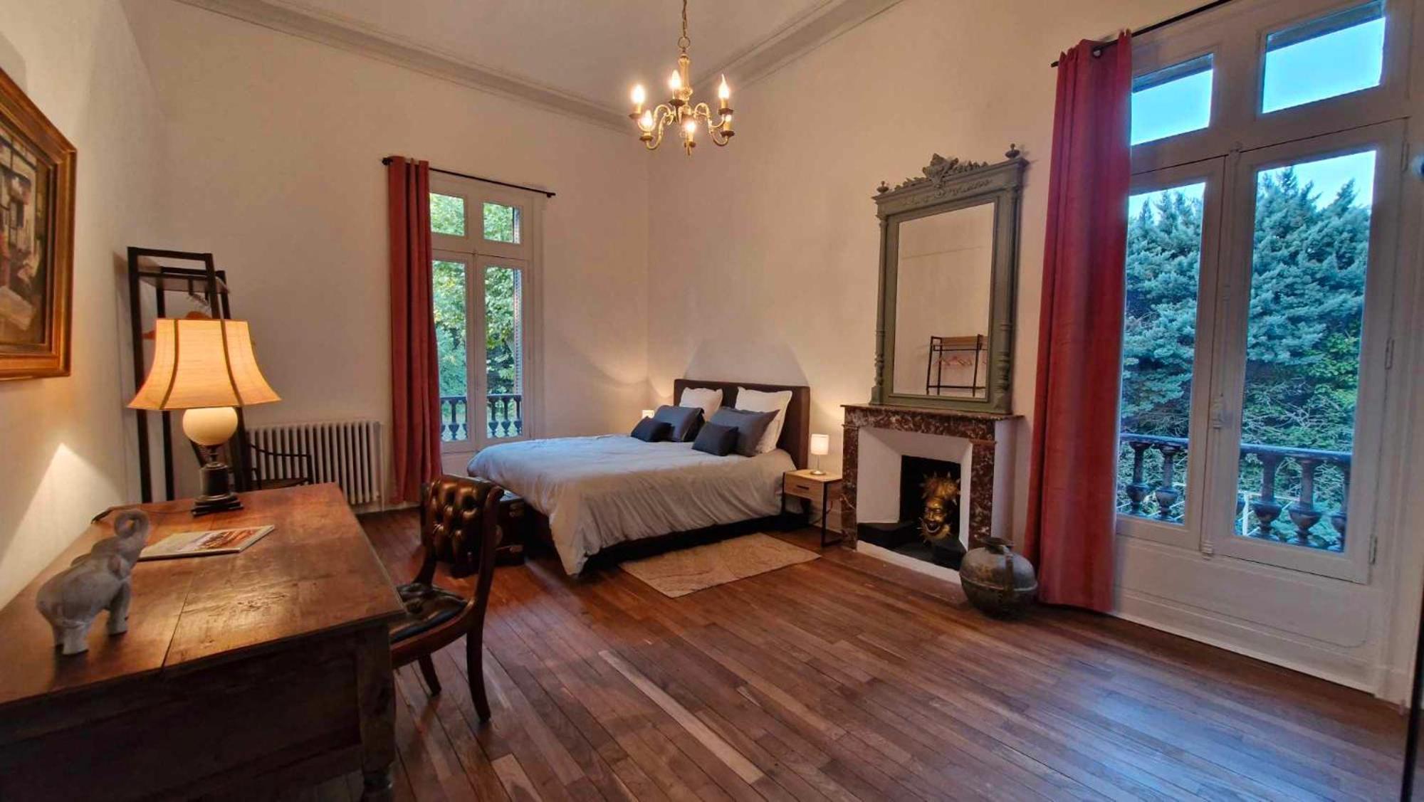 Bed and Breakfast Le Manoir De La Belle Endormie à Valréas Extérieur photo